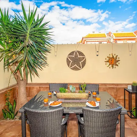 Modern 1bd With A Patio And Pool, Balcon Del Mar, B52