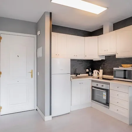 Modern 1bd With A Patio And Pool, Balcon Del Mar, B52